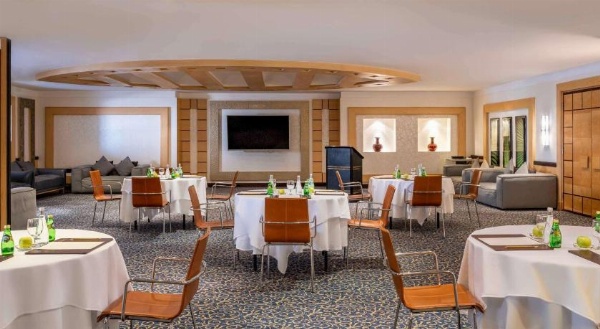 Anwar Al Madinah Movenpick Hotel image 10