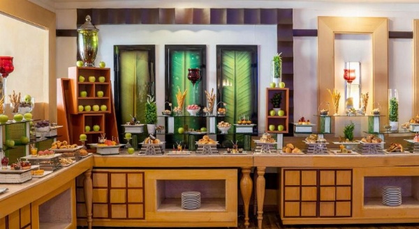 Anwar Al Madinah Movenpick Hotel image 24