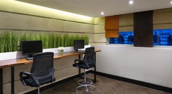 Anwar Al Madinah Movenpick Hotel image 30